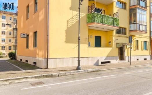 Bilocale ristrutturato e arredato