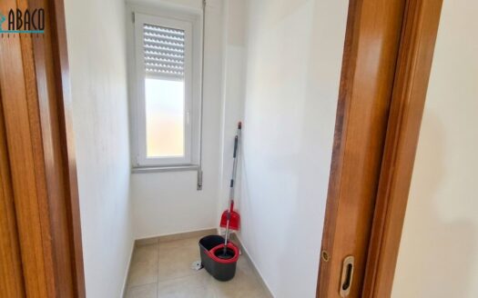 Bilocale ristrutturato e arredato