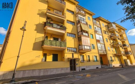 Bilocale ristrutturato e arredato