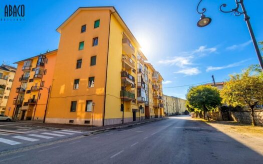 Bilocale ristrutturato e arredato